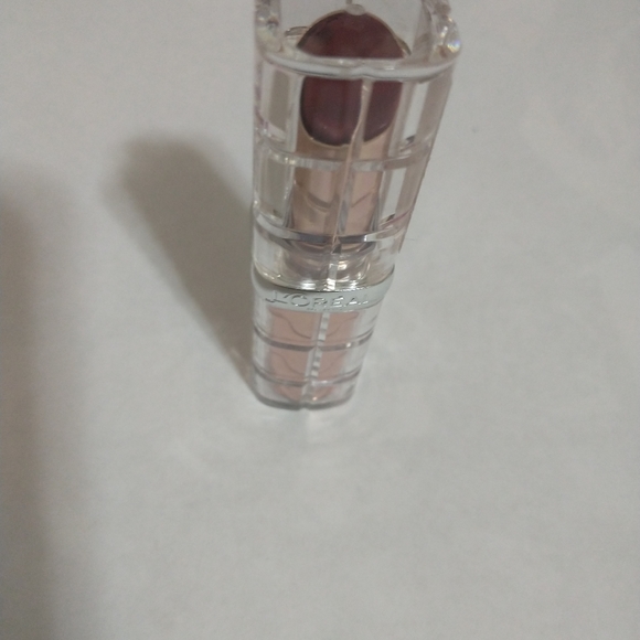 L'OREAL PARIS COLOUR RICHE PLUMP & SHINE LIPSTICK. - Picture 7 of 8